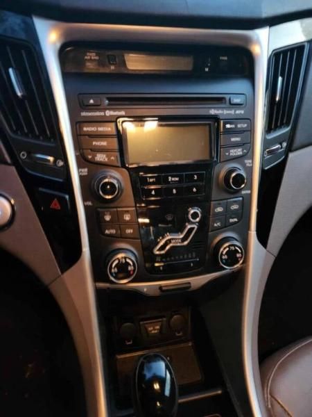 Used 2013 Hyundai Sonata SE FWD image 14