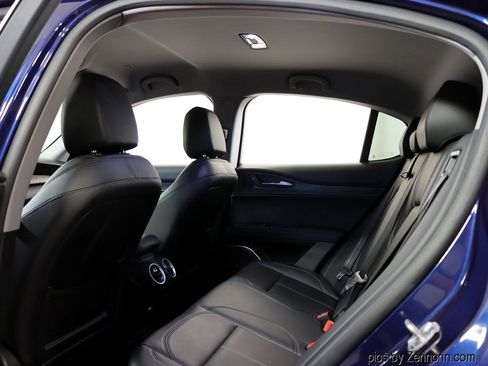 Used 2019 Alfa Romeo Stelvio AWD image 14