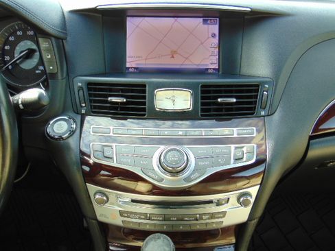 Used 2012 INFINITI M37 image 18
