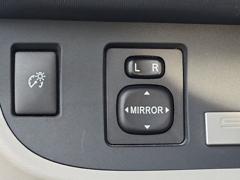 Used 2014 Scion iQ 10 Series image 13