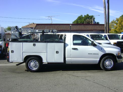 Used 2005 Dodge Ram 2500 Truck image 2