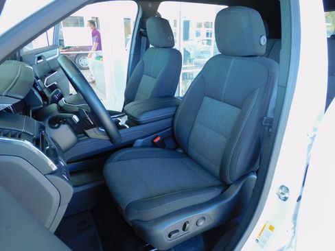 Certified 2025 GMC Acadia Elevation image 17