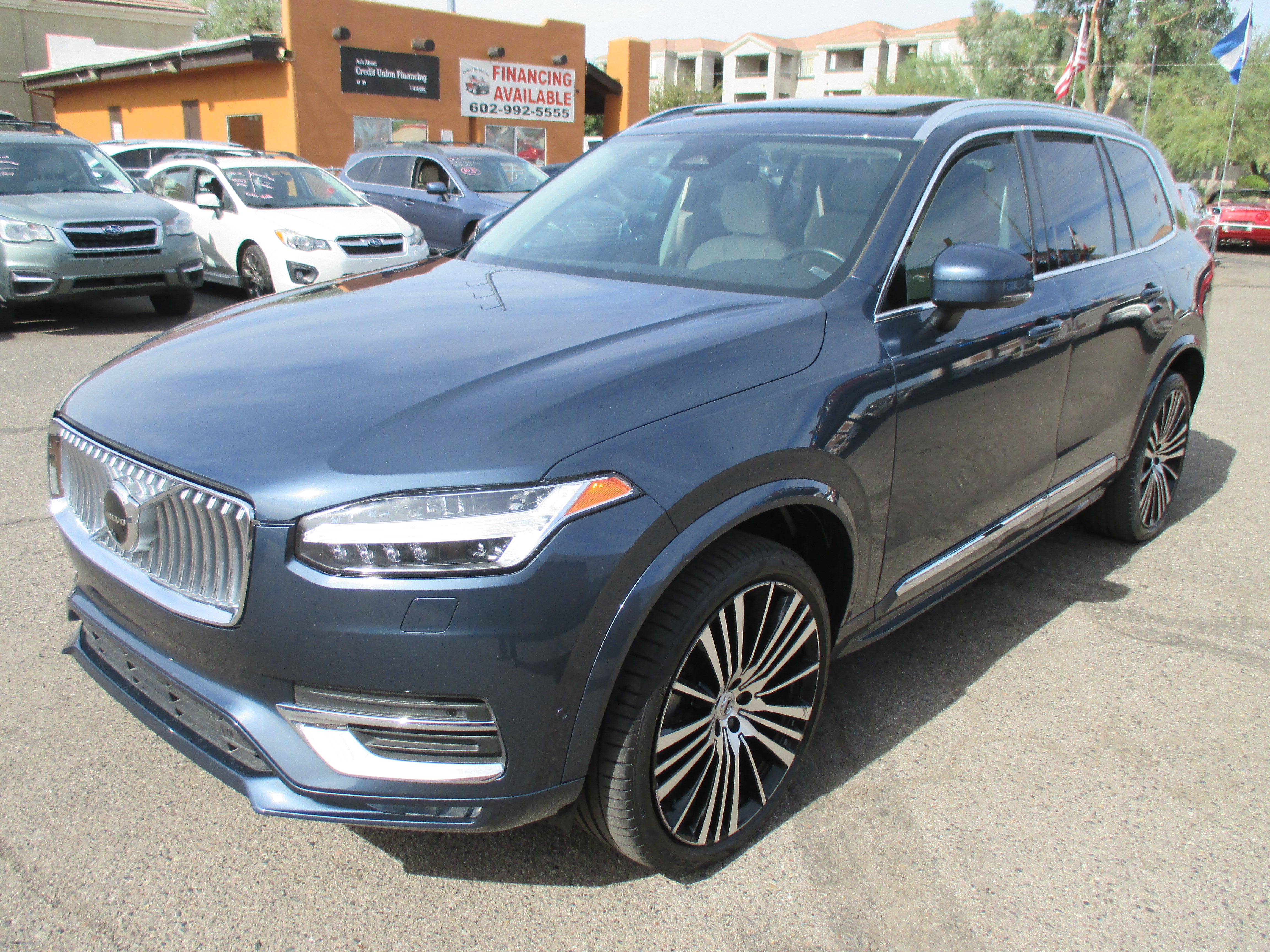 Used 2023 Volvo XC90 AWD B6 Plus Bright image 18