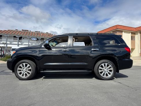 Used 2011 Toyota Sequoia Limited image 2