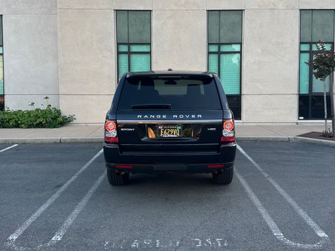 Used 2013 Land Rover Range Rover Sport HSE Sport Utility 4D AWD/4WD image 7