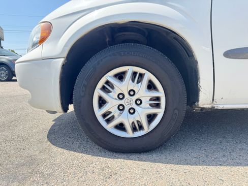 Used 2002 Dodge Grand Caravan Sport FWD image 14