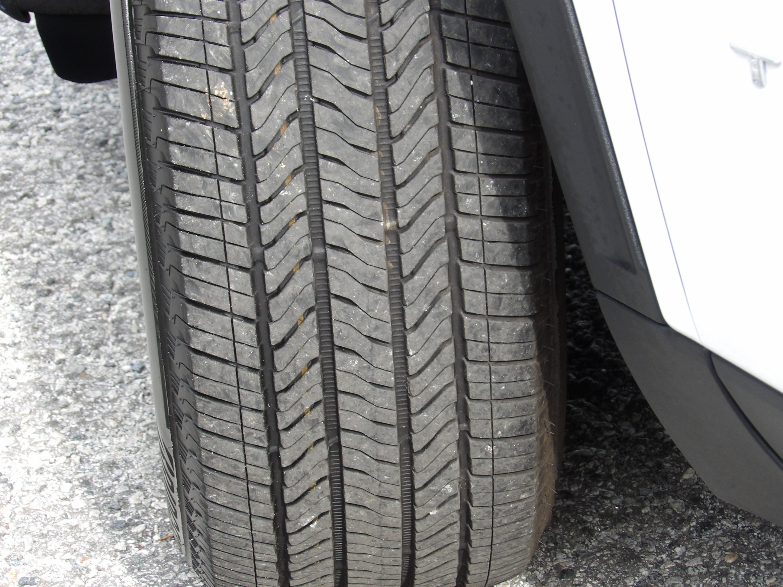 Used 2026 Chevrolet Traverse FWD LT image 11