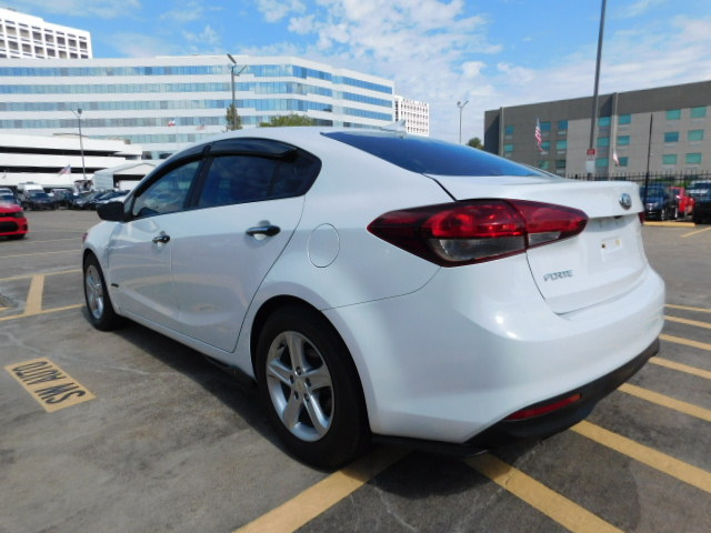Used 2018 Kia Forte Sedan FWD image 5