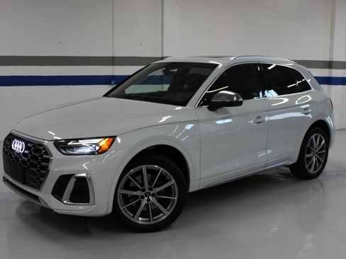 Used 2023 Audi SQ5 Premium Plus image 2