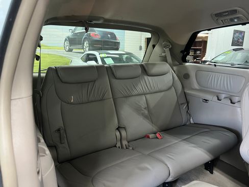Used 2005 Toyota Sienna XLE image 14