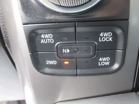 Used 2017 RAM 1500 Sport image 5