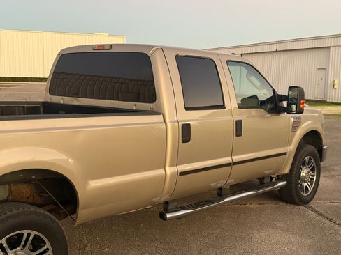 Used 2010 Ford F350 Lariat image 48