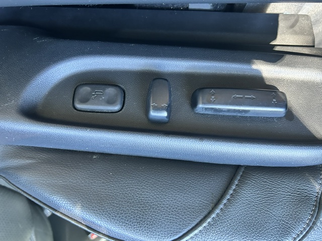 Used 2017 Honda Accord EX-L Coupe image 24