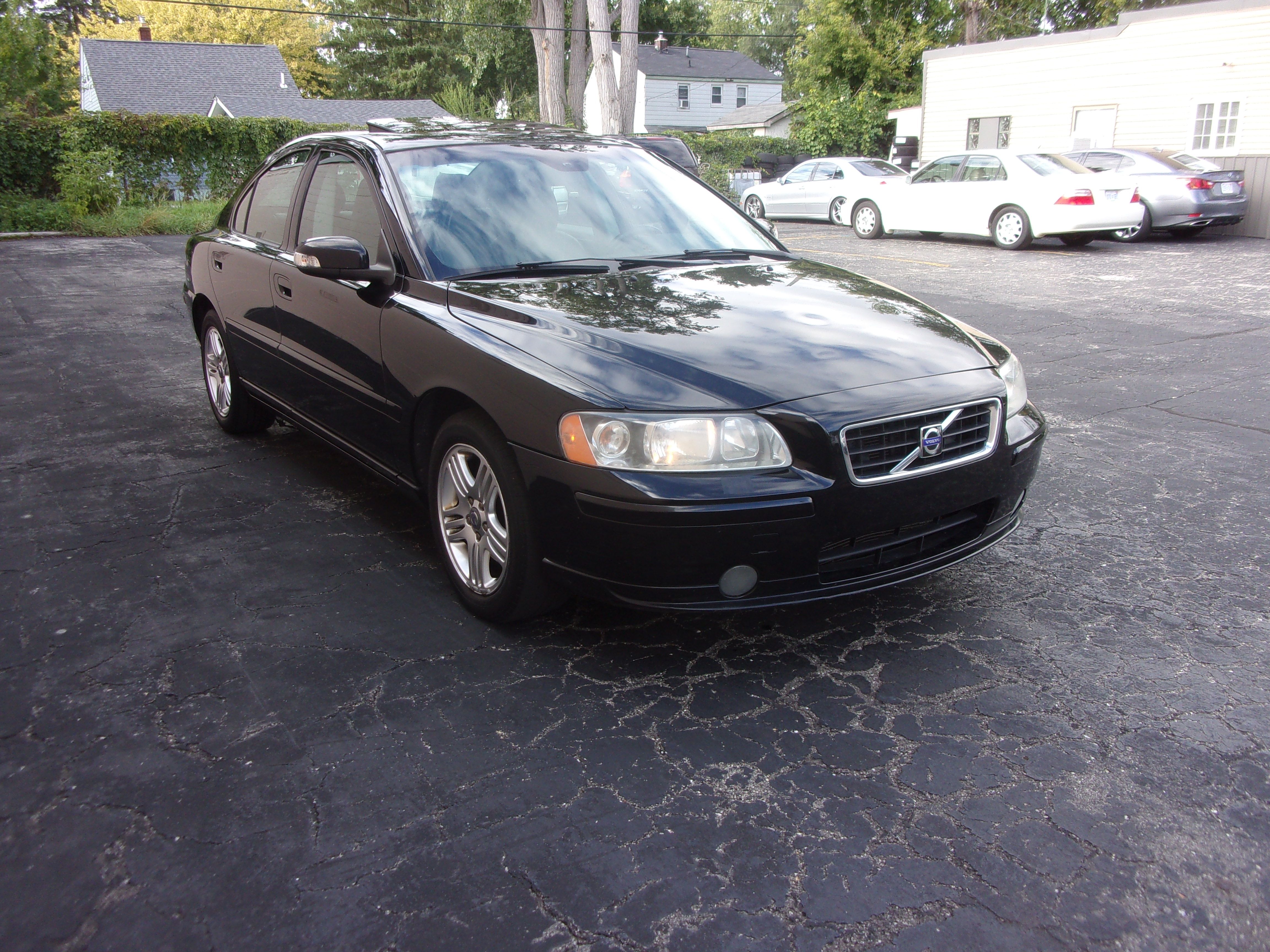 Used 2008 Volvo S60 2.5T Sedan 4D FWD image 3