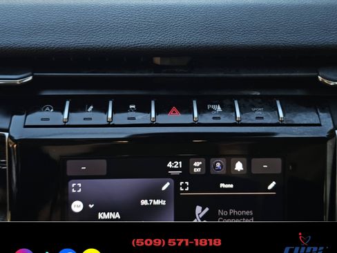 Used 2024 Jeep Grand Cherokee Laredo image 9