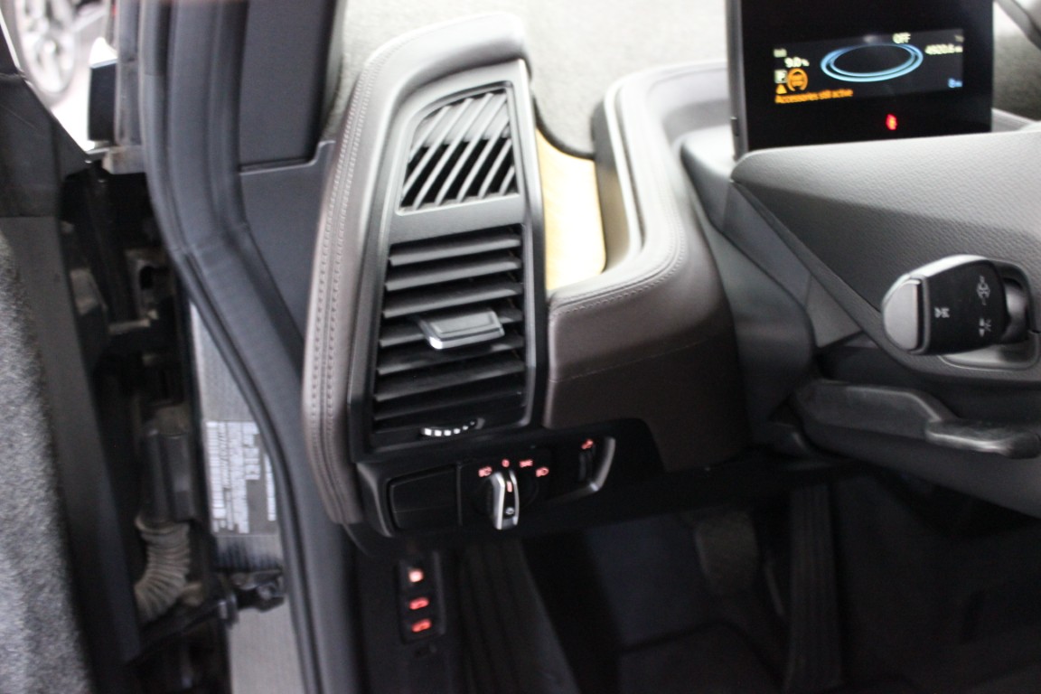 Used 2018 BMW i3 w/ Range Extender RWD image 22