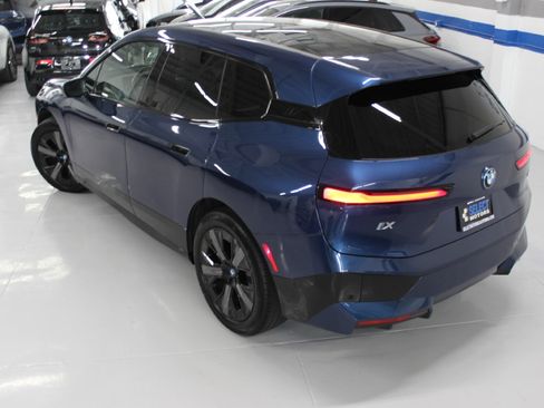 Used 2024 BMW iX xDrive50 AWD/4WD image 13