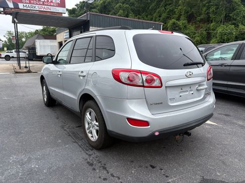 Used 2011 Hyundai Santa Fe GLS image 8