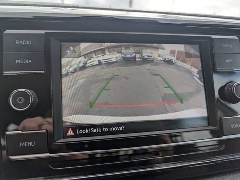 Used 2023 Volkswagen Taos S image 11