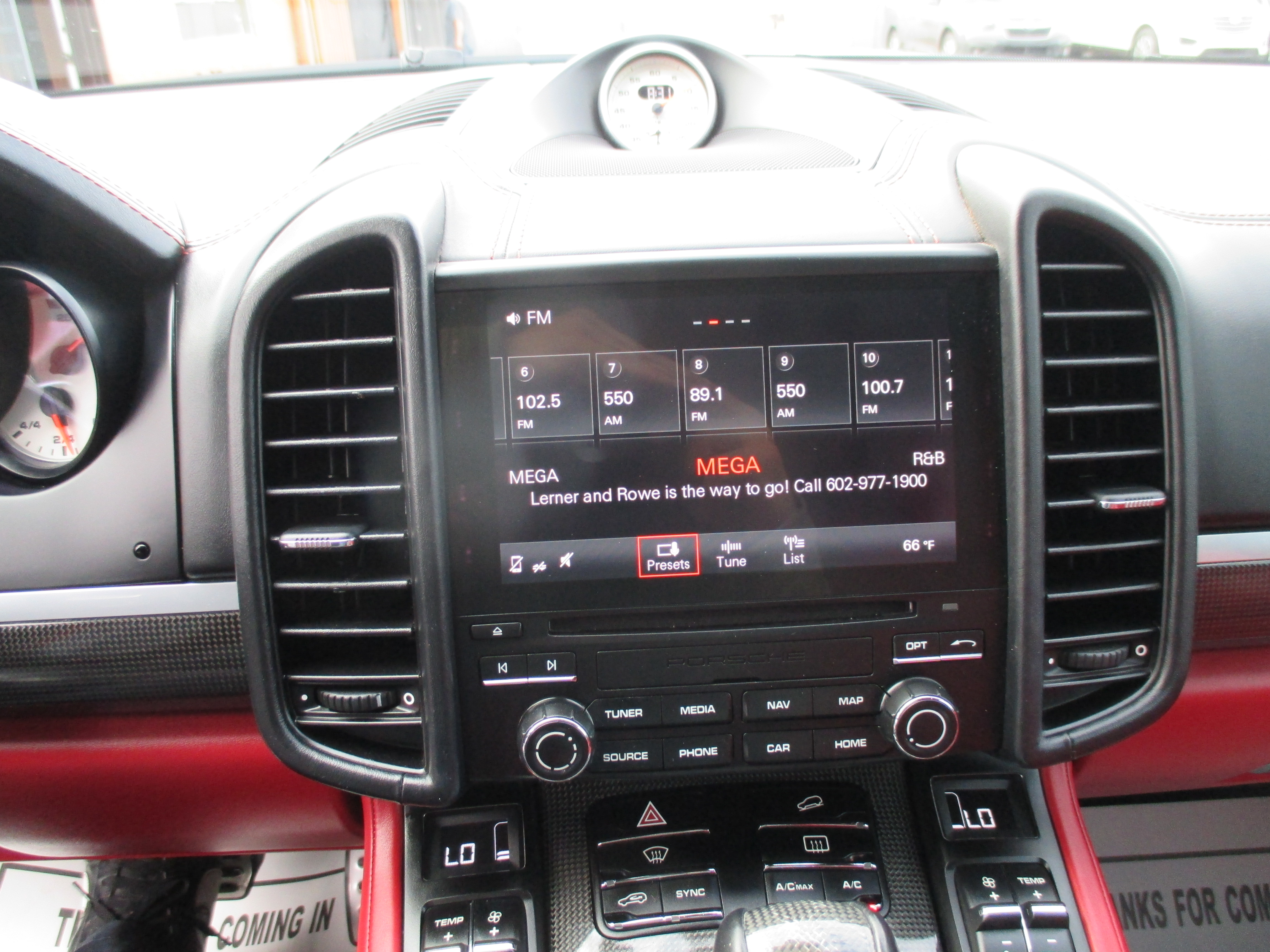 Used 2017 Porsche Cayenne Turbo Sport Utility 4D AWD/4WD image 9