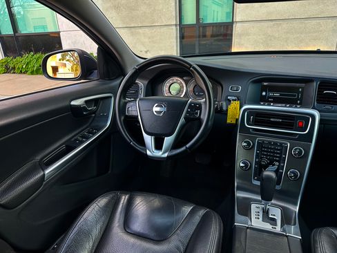 Used 2012 Volvo S60 T5 image 18