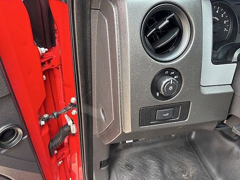 Used 2013 Ford F150 STX image 19