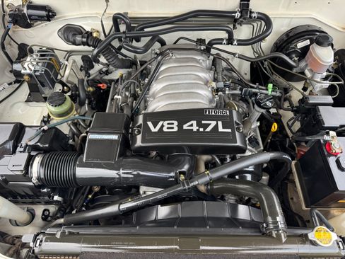 Used 2004 Toyota Sequoia SR5 image 39