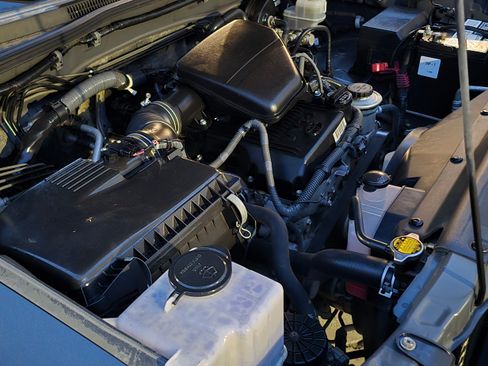 Used 2010 Toyota Tacoma SR5 image 41