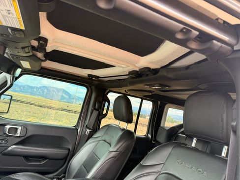 Used 2018 Jeep Wrangler 4WD Unlimited Sahara image 10