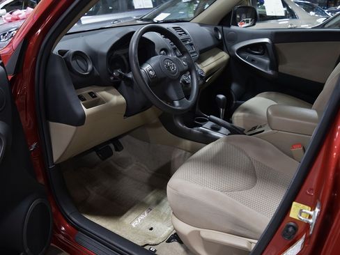 Used 2012 Toyota RAV4 LE Plus image 16