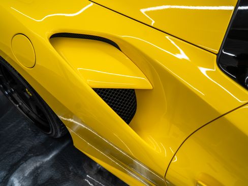 Used 2017 Ferrari 488 Spider image 13