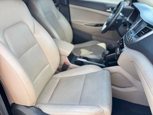 Used 2016 Hyundai Tucson AWD/4WD image 25