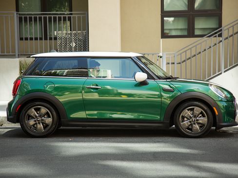 Used 2023 MINI Cooper image 7
