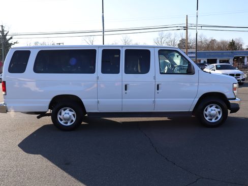 Used 2012 Ford E-350 and Econoline 350 XLT image 9