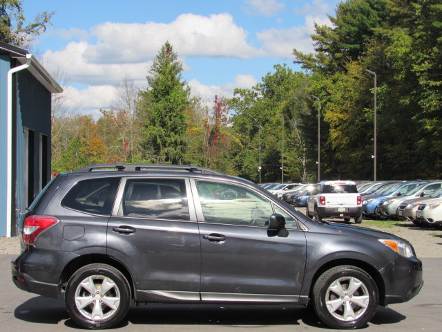 Used 2014 Subaru Forester 2.5i Premium AWD/4WD image 11