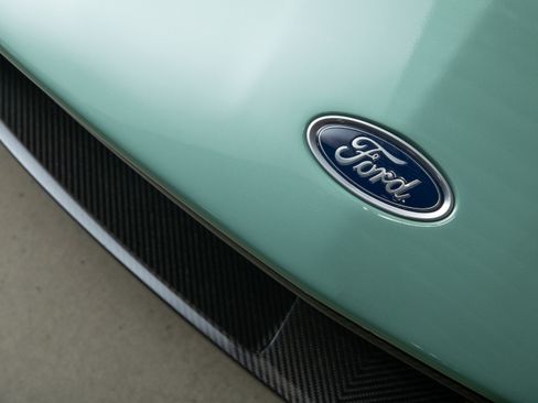 Used 2022 Ford GT RWD image 41