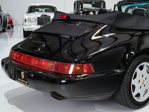 Used 1991 Porsche 911 Carrera 4 image 27