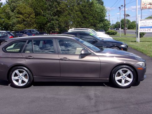 Used 2014 BMW 328i xDrive Wagon AWD/4WD image 5