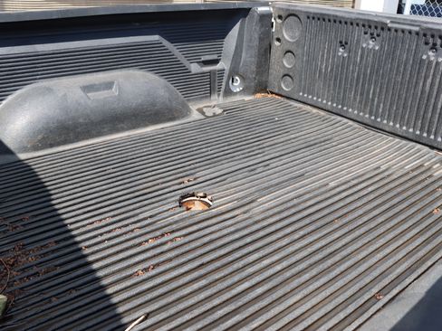 Used 2016 RAM 2500 SLT image 13