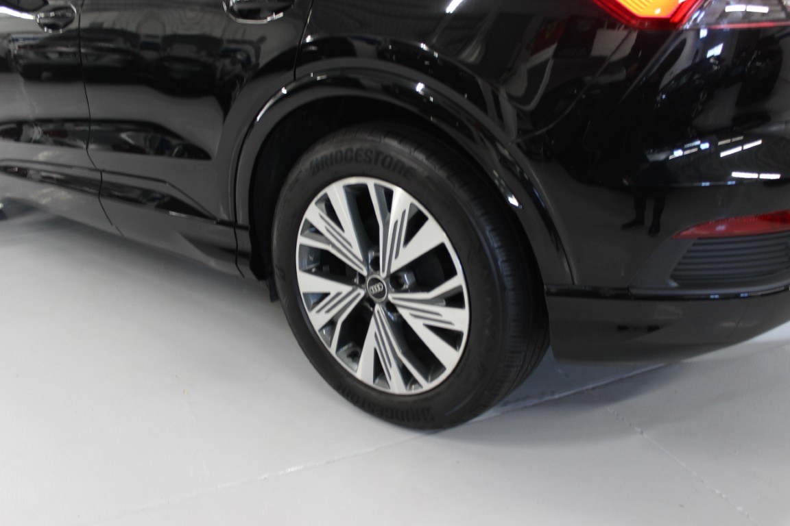 Used 2023 Audi Q4 e-tron Premium RWD image 12