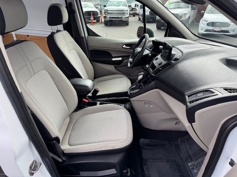 Used 2019 Ford Transit Connect XLT image 17