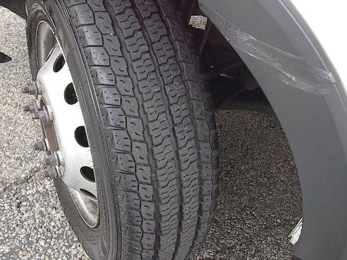 Used 2018 Ford Transit 350 XL image 22