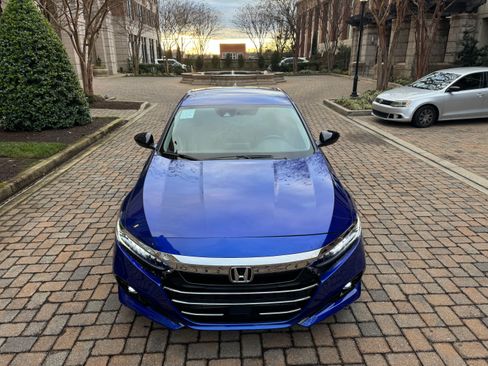 Used 2021 Honda Accord Sport image 10