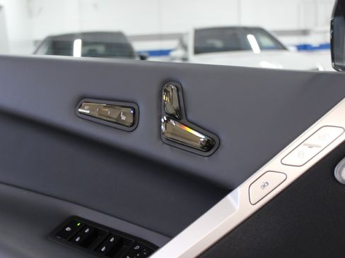 Used 2024 BMW iX M60 image 37