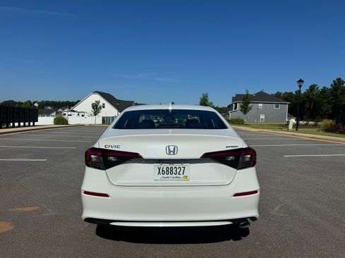 Used 2025 Honda Civic Sport Sedan image 7