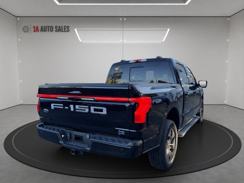Used 2023 Ford F150 Lightning Lariat AWD/4WD image 5
