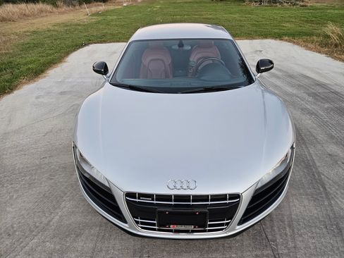 Used 2012 Audi R8 V10 image 6