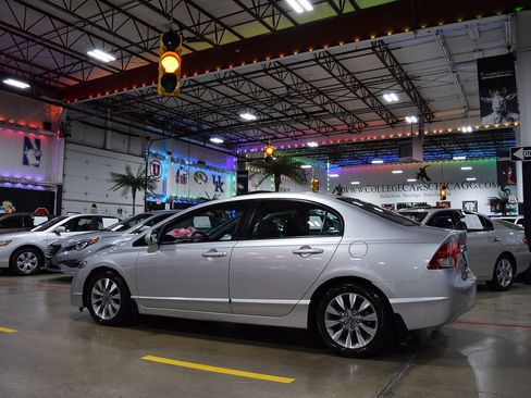 Used 2010 Honda Civic EX-L image 4