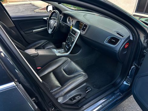 Used 2012 Volvo S60 T5 image 13