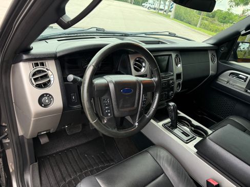 Used 2016 Ford Expedition 2WD image 10